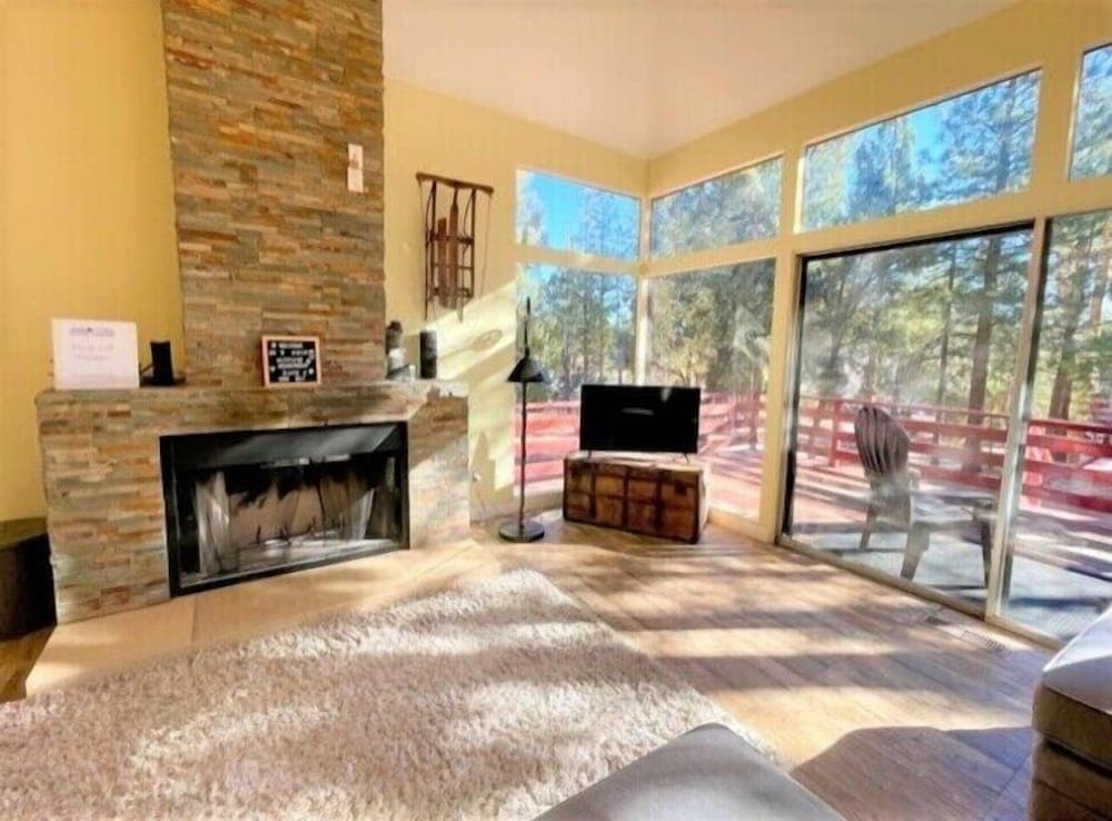 Redwood Elegance
