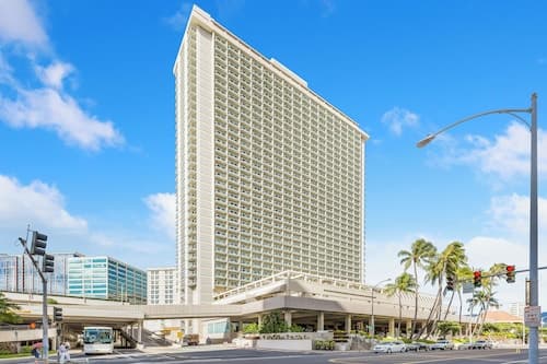 Castle at Ala Moana Hotel