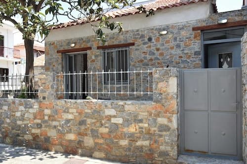 Amazing Traditional Stone house Skiathos