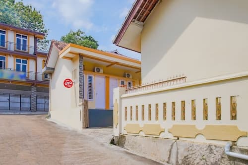 Hotel O Wisma Bambu Syariah