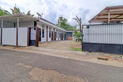 Super OYO 91497 Waskita Residence Syariah
