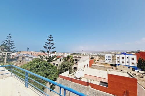 1bed Apt Sleeps 4 - Free Parking, Wifi, Near Beach