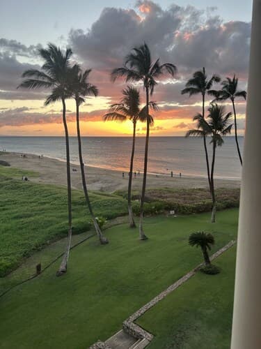 Menehune Shores #423 2 Bedroom Condo by RedAwning