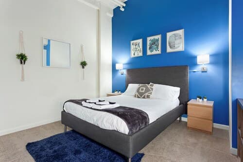 2 Bedroom Hip Apartment, Apple TV, Fast Wifi
