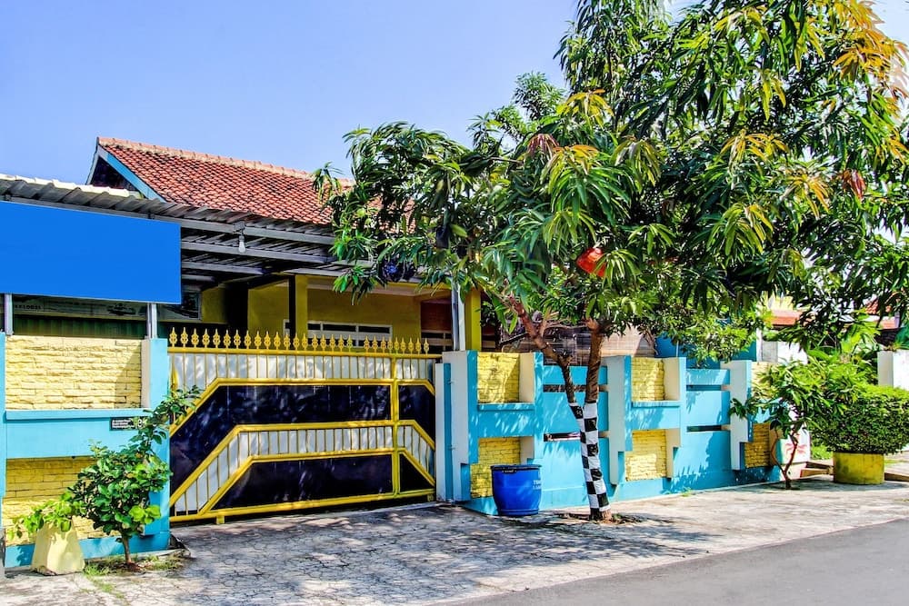SPOT ON 92611 Lobak Hostel CapsuleNearAyam Goreng Terowongan