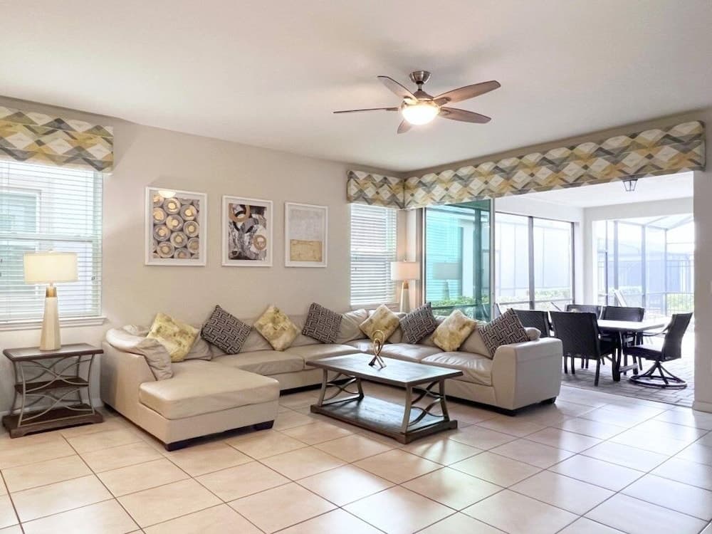 Beautiful Pool Villa With Spa And Game Room-9007pc 7 Bedroom Home by RedAwning