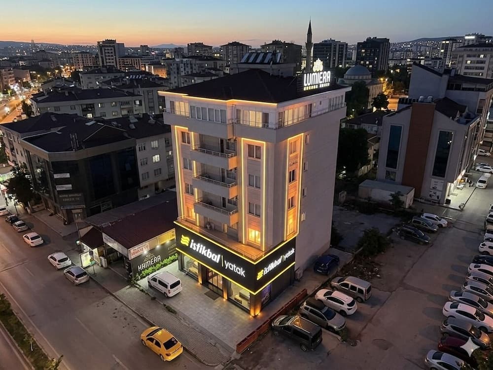 Lumiera Suites Hotel