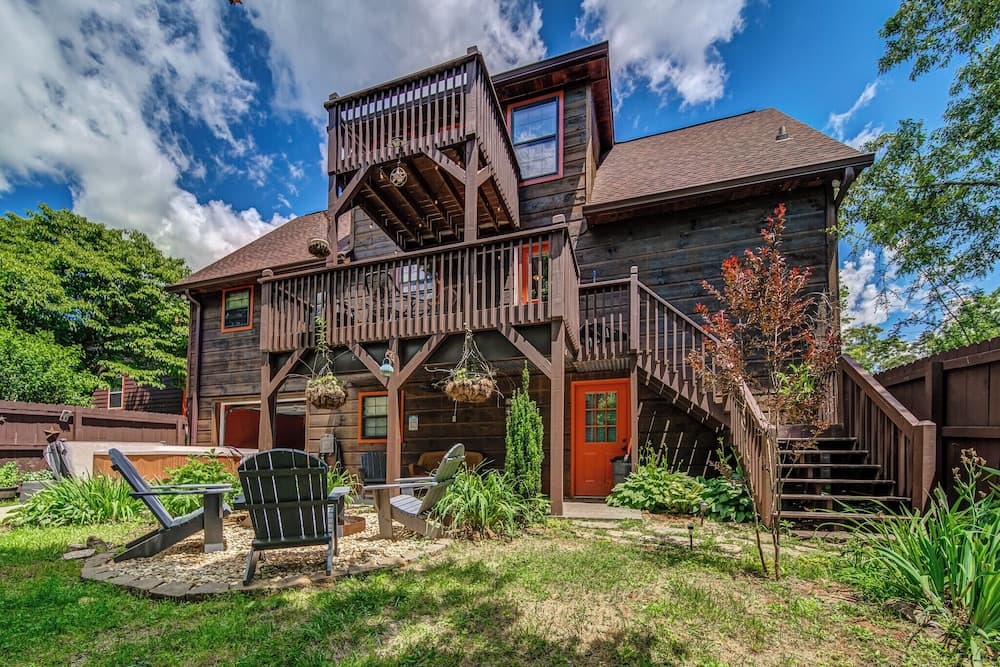 Lonestar Lodge