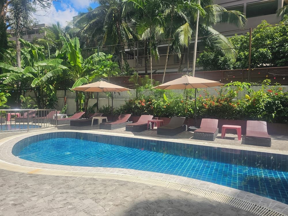 Patong Central Residence & Apartment