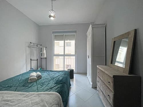 2 Bed Flat - Sleeps 6 - Parking - Wifi