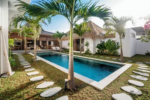 Villa Parasol by Alfred in Bali