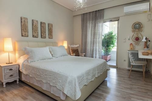 Stylish Athinas House in Kallithea