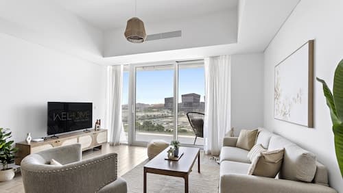 WelHome - Urban Tranquil Retreat In The Heart of Yas Island
