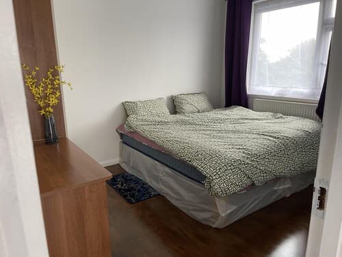 Charming 2-bed Apartment in Heathrow First Floor