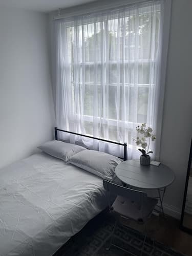 Charming Studio in London - 1 Person Only