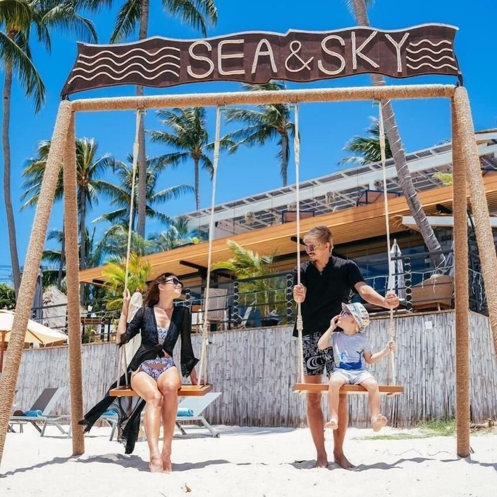 Sea&Sky luxury absolute beachfront villa