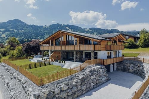 Platzhirsch First Class Living