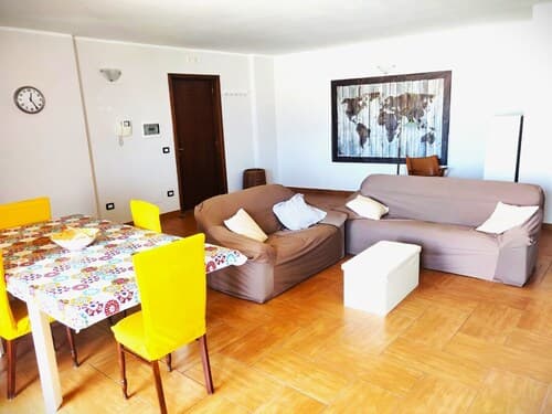Bizzarri House Holiday Home