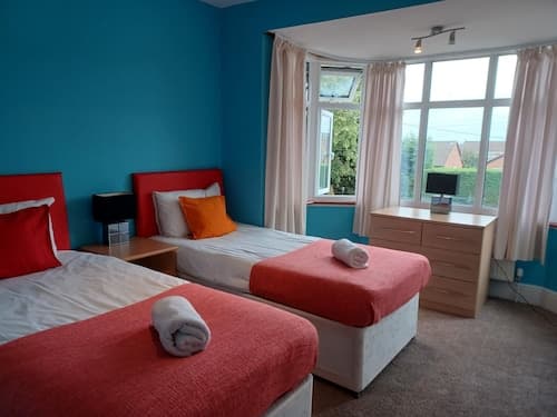 Crawley Green House - Huku Kwetu