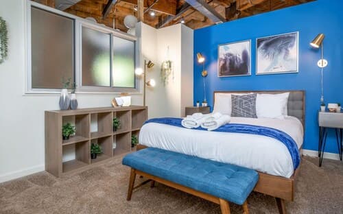 100 Year-old Historic Brick 2BR Loft Large Patio2