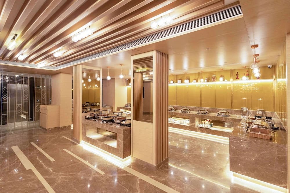 Golden Tulip Bhopal