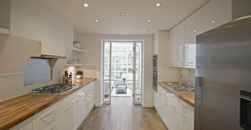 Lovely 5-bed House in London