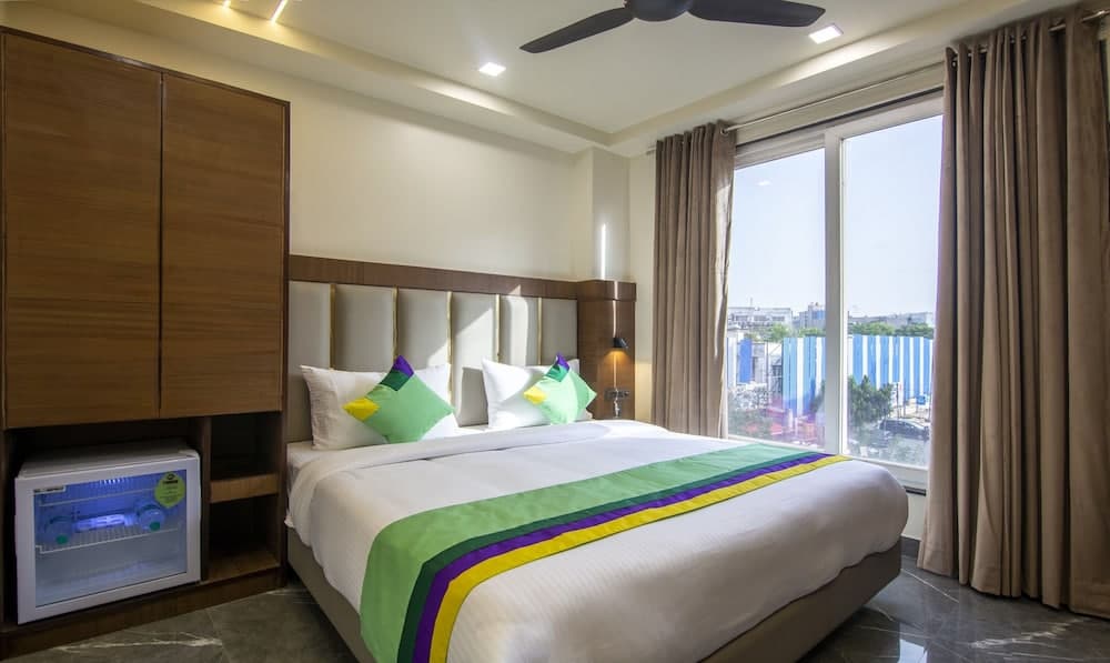 Treebo Royal Comfort