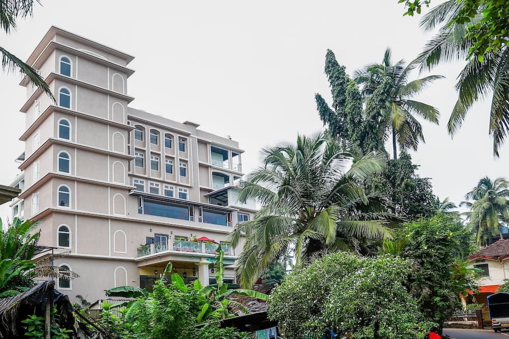The Avenue Grand