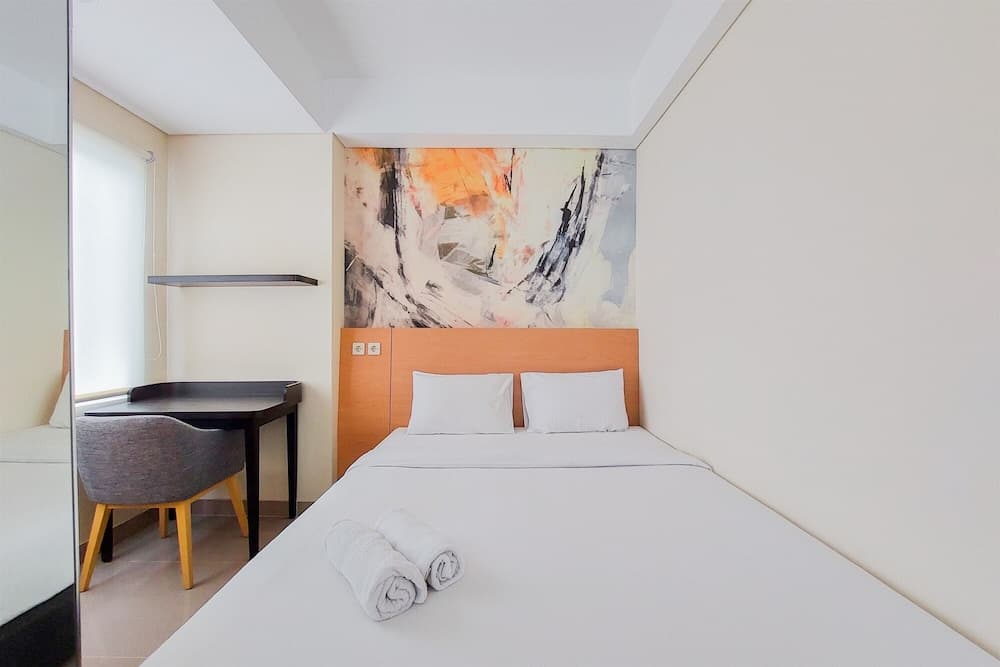 Homey And Comfort Studio Apartment At B Residence