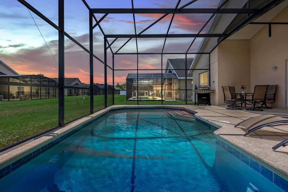 Glamorous House in DISNEY AREA Heated Private Pool