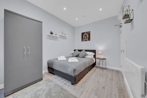 Serviced Ensuite Room In West Drayton London UB7
