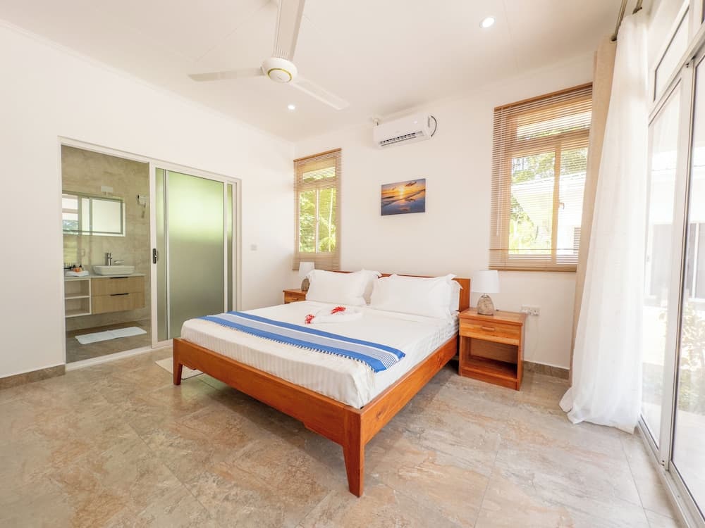 Macmillan's Holiday Villas