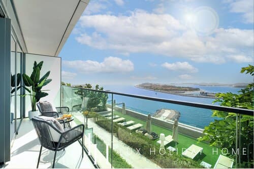 LUX The Beachfront Island View Suite
