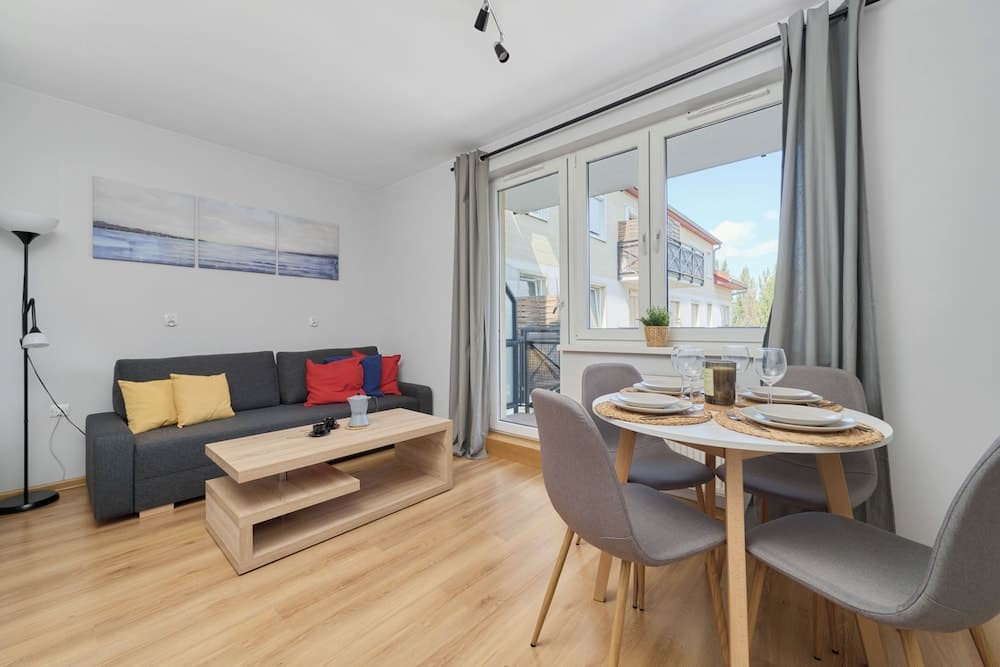 Family Apartment Wroclaw by Renters