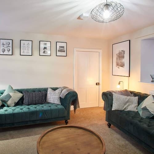 Host Stay Middle Farmhouse