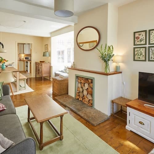 Host Stay Rosebank Cottage