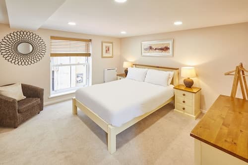 Host Stay Lobster Pot Apartment