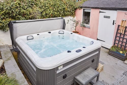 Host Stay Seagull Cottage