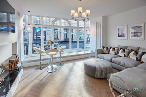 Host Stay Oxford House