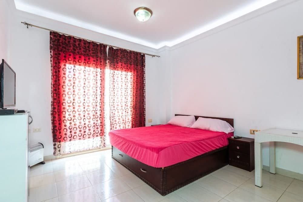 Al makramia compound