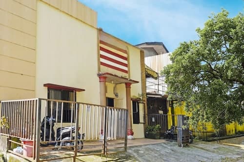 OYO 92946 Dekna Homestay Syariah