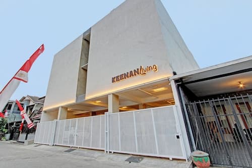 Super OYO Capital O 92987 Keenan Living Perumnas