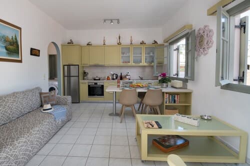 Dora I Studio - Cozy With bay View
