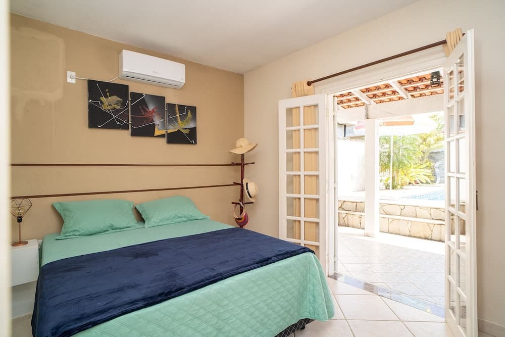 Linda casa no condomínio Morada da Praia