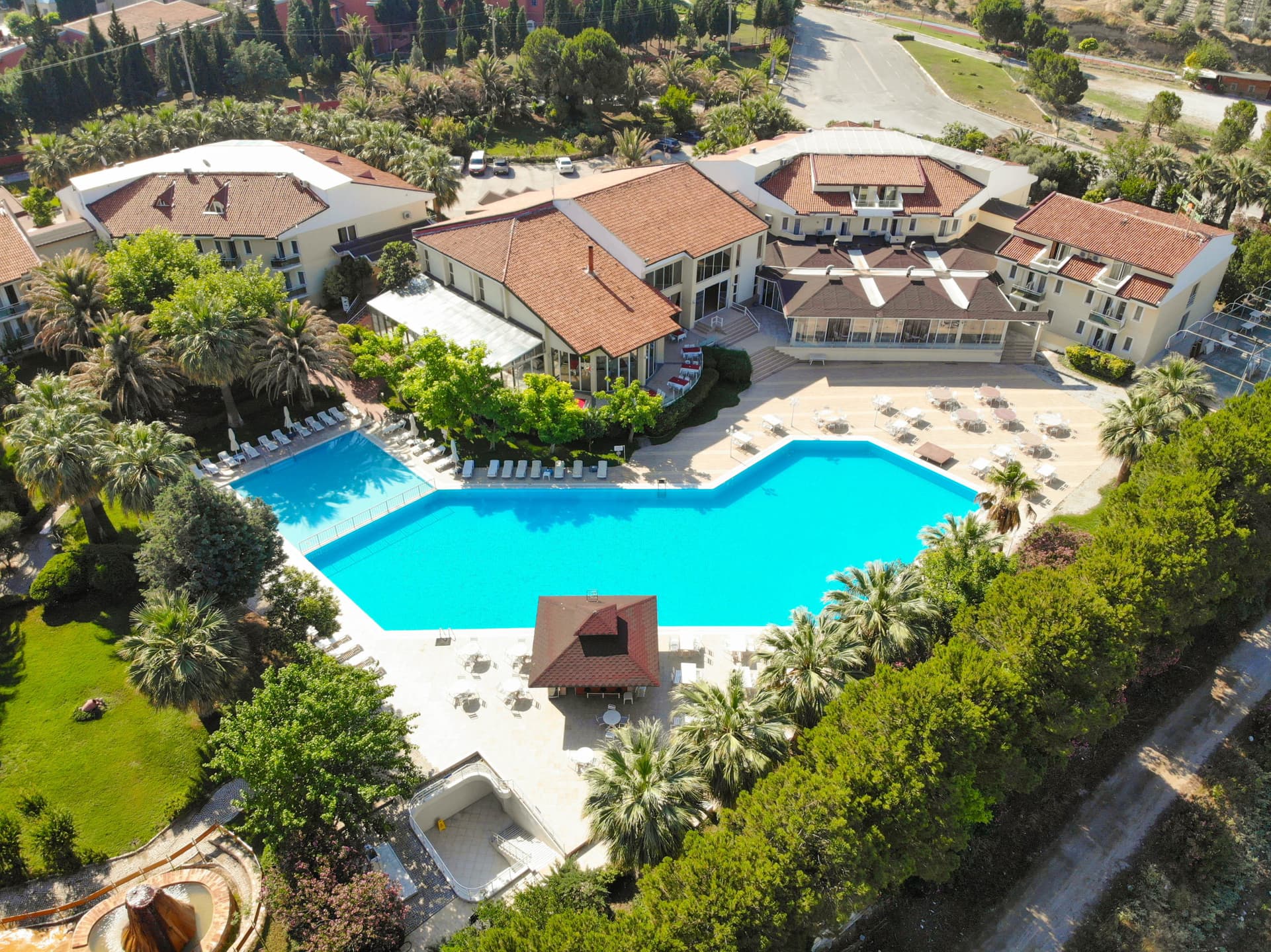 Lycus River Hotel