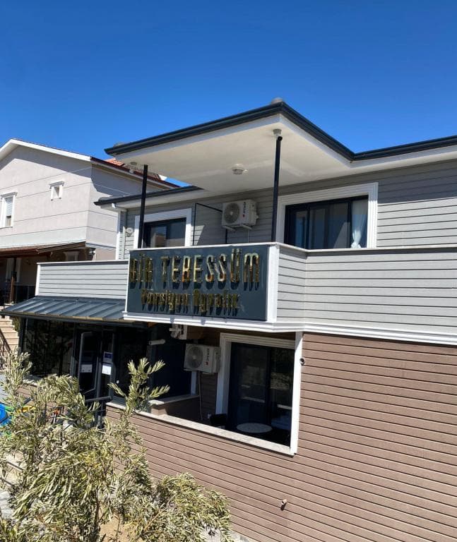 Bir Tebessüm Ayvalık