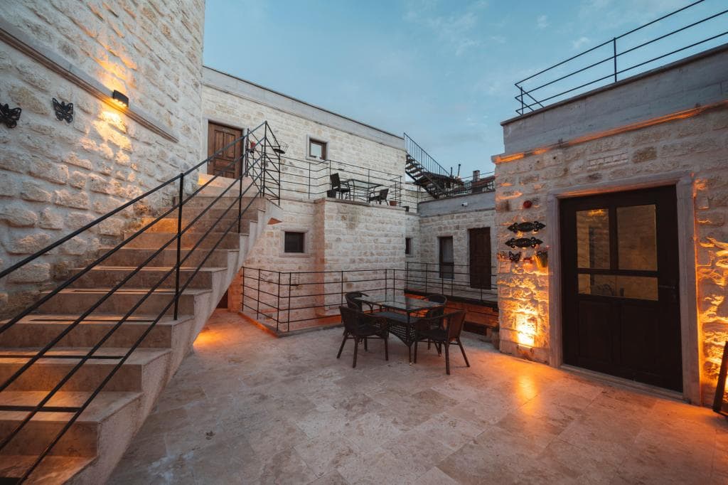 Cappatria Cave House