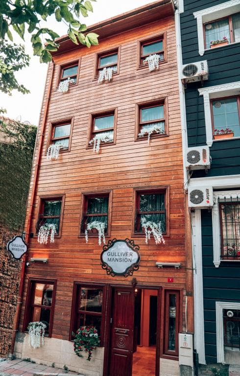 Gulliver Mansion Hotel