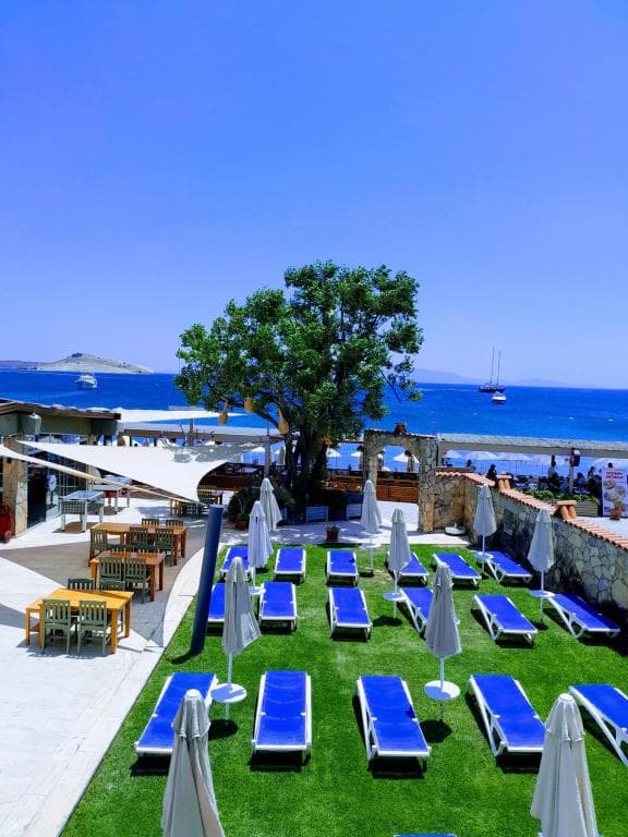 Kemanci Suites Restaurant & Beach