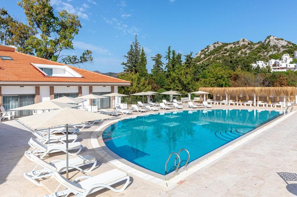 Palm Bay Beach Hotel